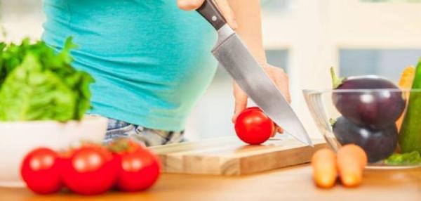 خوردن گوجه فرنگی در بارداری