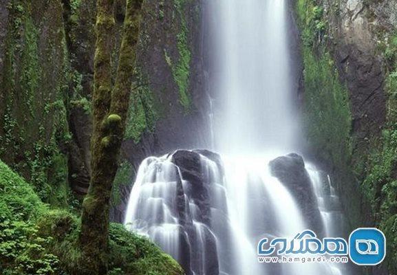 آبشار عیش آباد یکی از جاذبه های طبیعی آذربایجان شرقی به شمار می رود